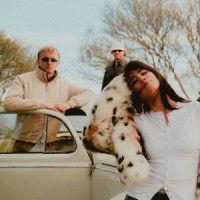 Golfklubb & Olivia Lobato - Ekko